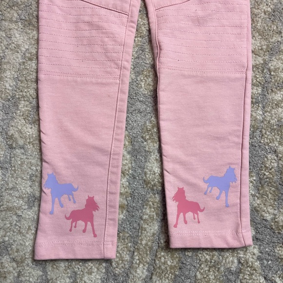 Pink jeggings with Spirit vinyl applications - Picture 3 of 10